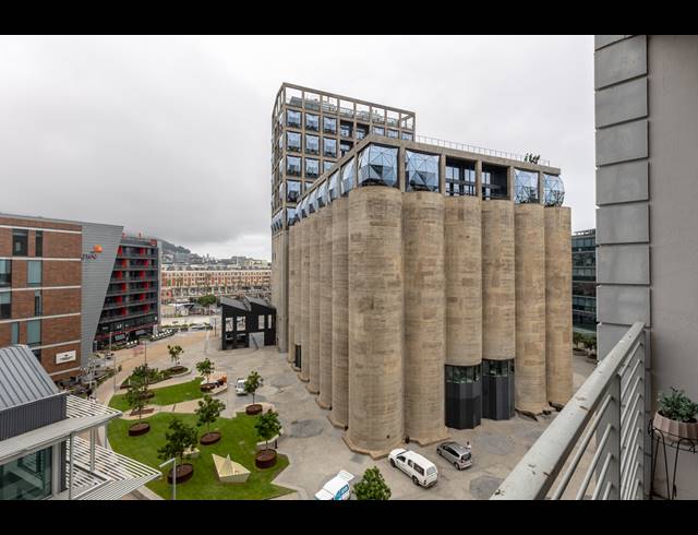 1 BEDROOM APARTMENT TO LET IN WATERFRONT